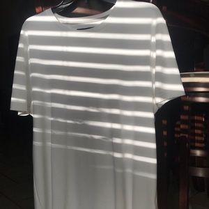 NWOT Banana republic luxury touch fine T-shirt